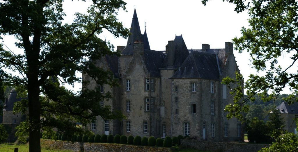 Photo du Château de Bourgon (Mayenne) - Montourtier