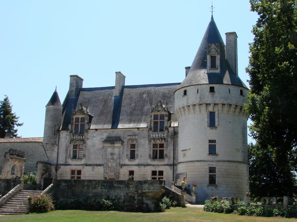 Photo du Château de Crazannes - Crazannes