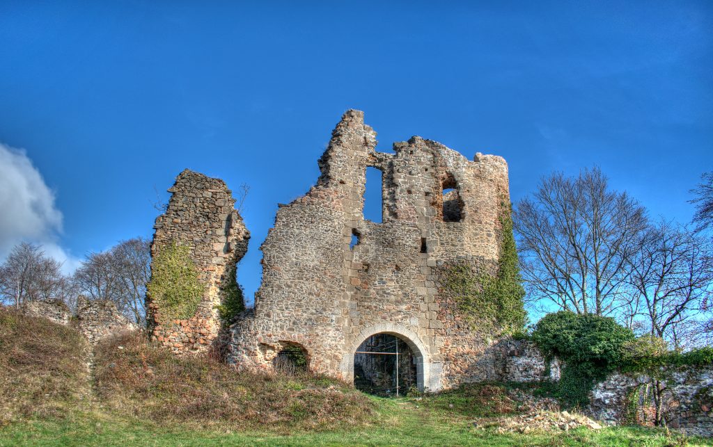 Photo du Château de Montgilbert - Ferrières-sur-Sichon