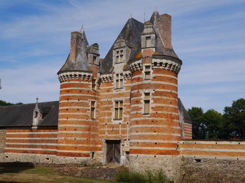 Photo du Château de Mortiercrolles - Saint-Quentin-les-Anges
