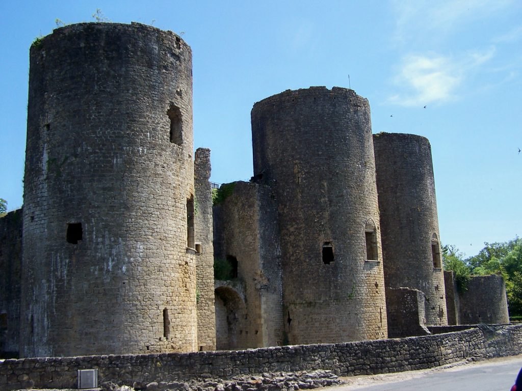 Photo du Château de Villandraut - Villandraut