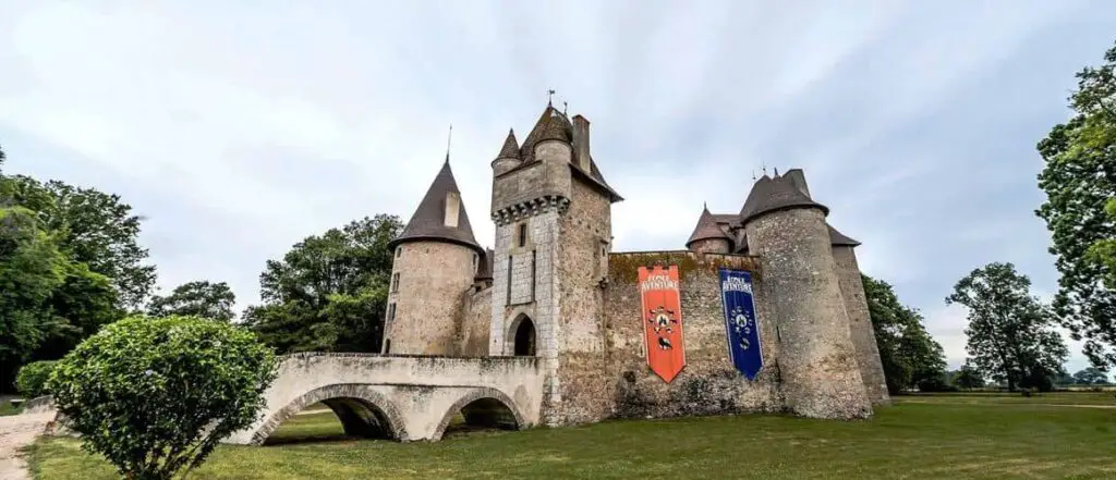 Photo du Château de Thoury - Saint-Pourçain-sur-Besbre 2