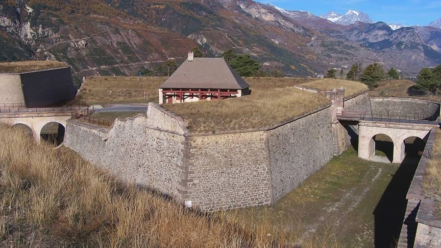 Photo du Fort du Mont-Dauphin - Mont-Dauphin 1