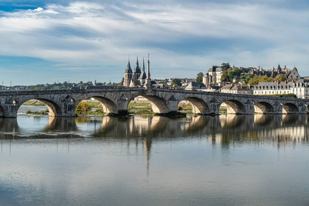 vue de la Loire, à Blois, près des châteaux de la Loire